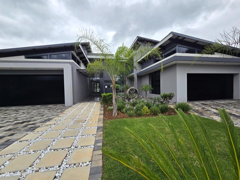 5 Bedroom Property for Sale in The Islands Estates North West